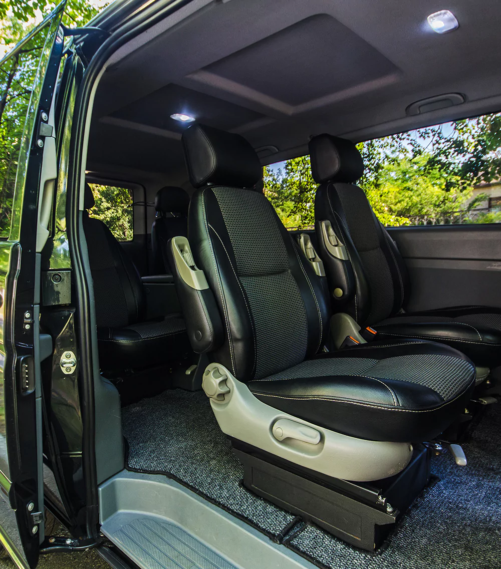 priority-64e782f5edca0 Maxi Cab Melbourne airport