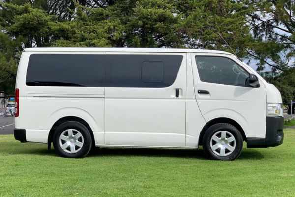 maxi taxi melbourne